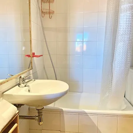 Typical River View Cosy And Appartement